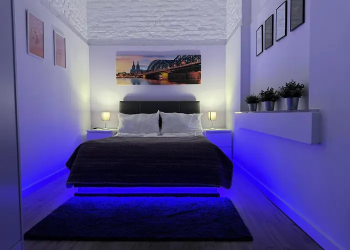 Cityperle - Ruhiges Komfort Naehe Dom - דירה